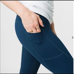 Zyia Navy Light n Tight hi-rise Capri 20”